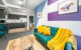 The Jockey Suite-Newmarket High Street-Two Double Bedroom Apartment